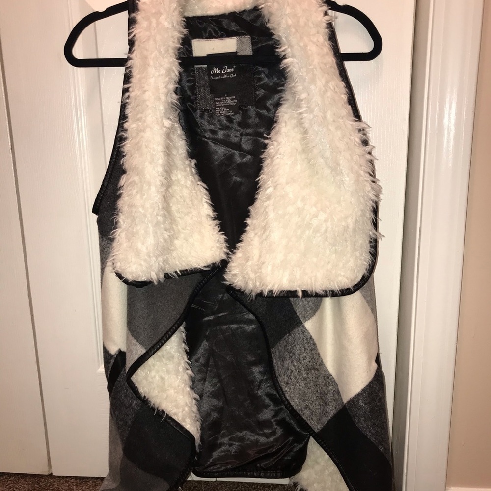 Plaid vest size large
